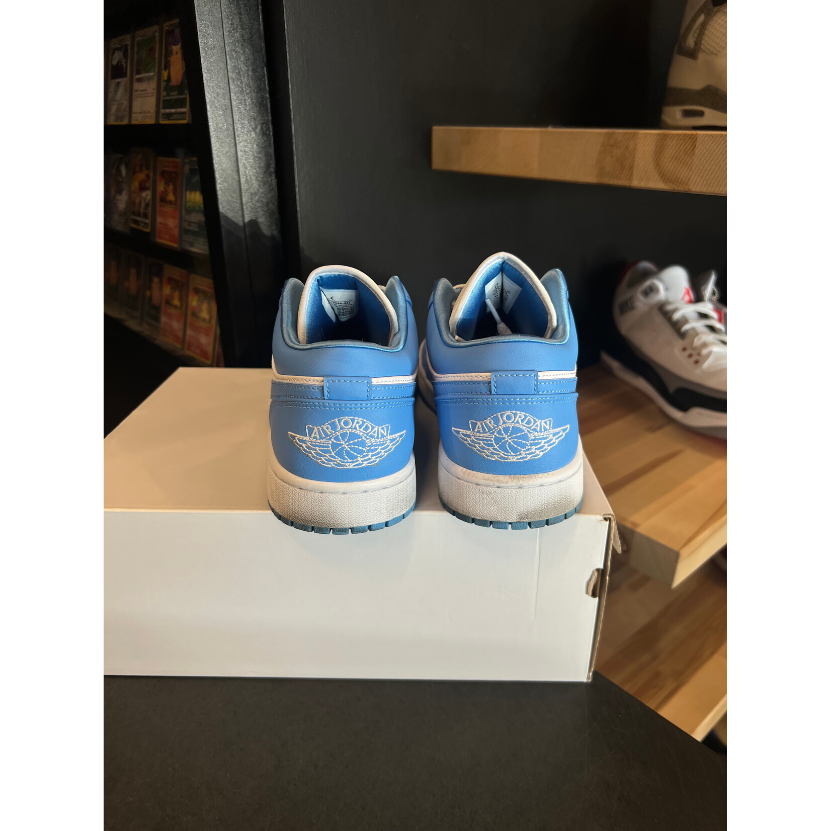 Jordan Jordan 1 Low UNC (Women's) Size 11w, PREOWNED