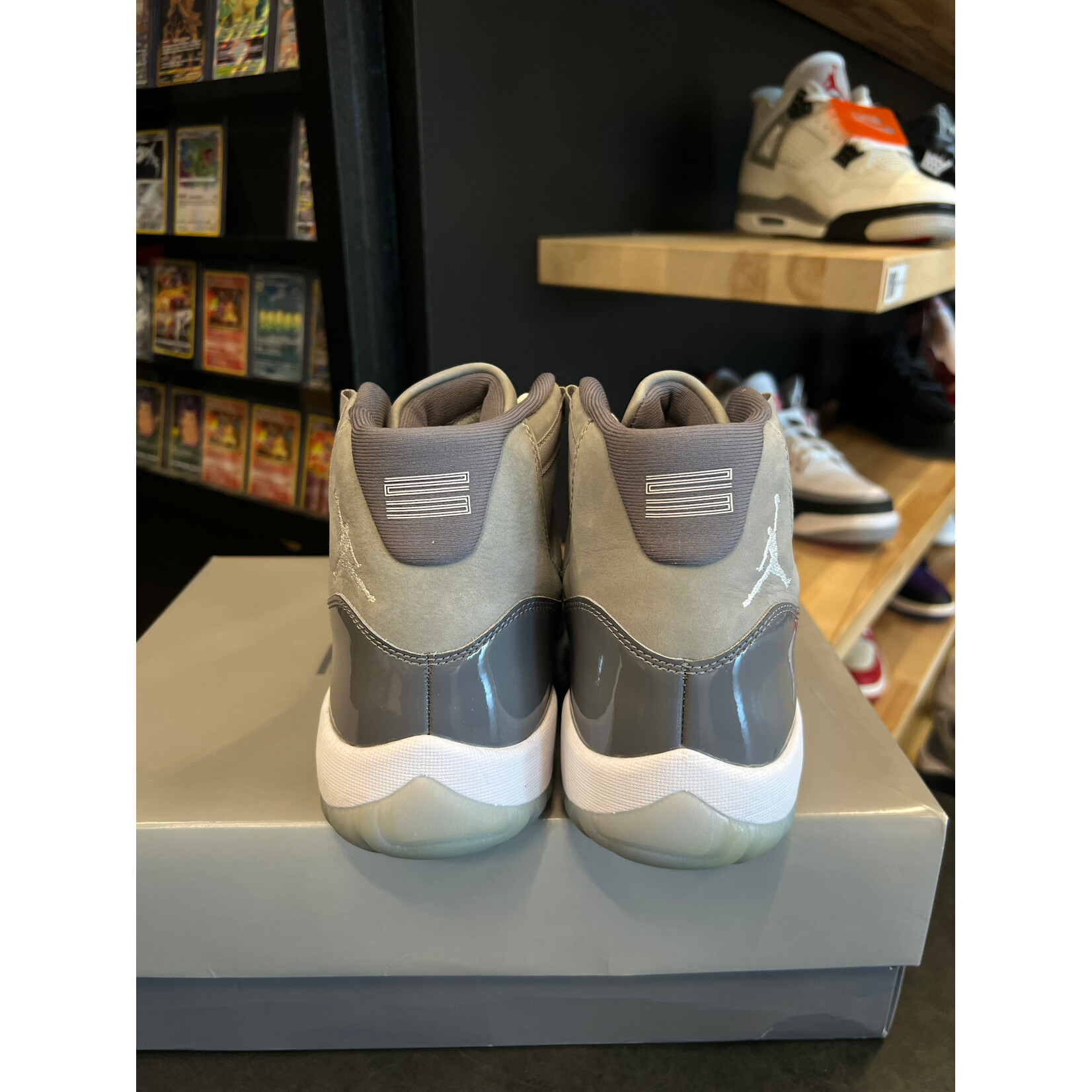 Jordan Jordan 11 Retro Cool Grey (2021) Size 10, PREOWNED