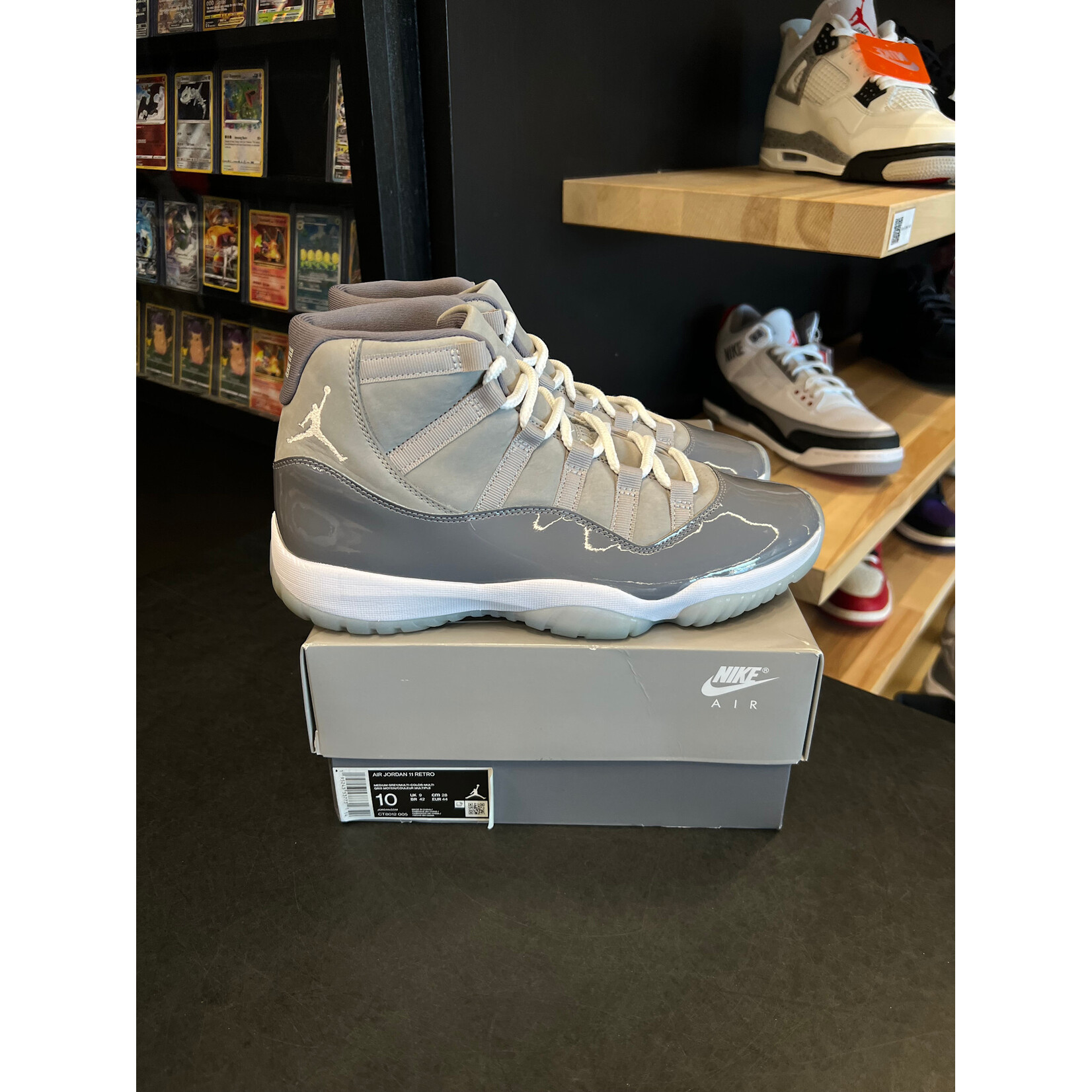 Jordan Jordan 11 Retro Cool Grey (2021) Size 10, PREOWNED