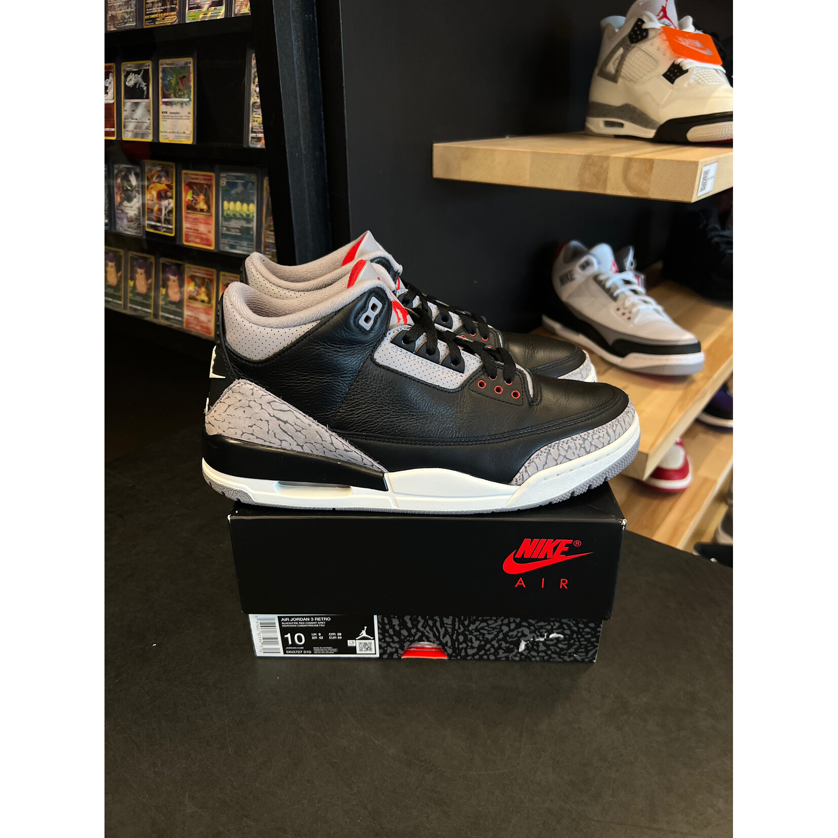 Jordan Jordan 3 Retro OG Black Cement (2024) Size 10, PREOWNED