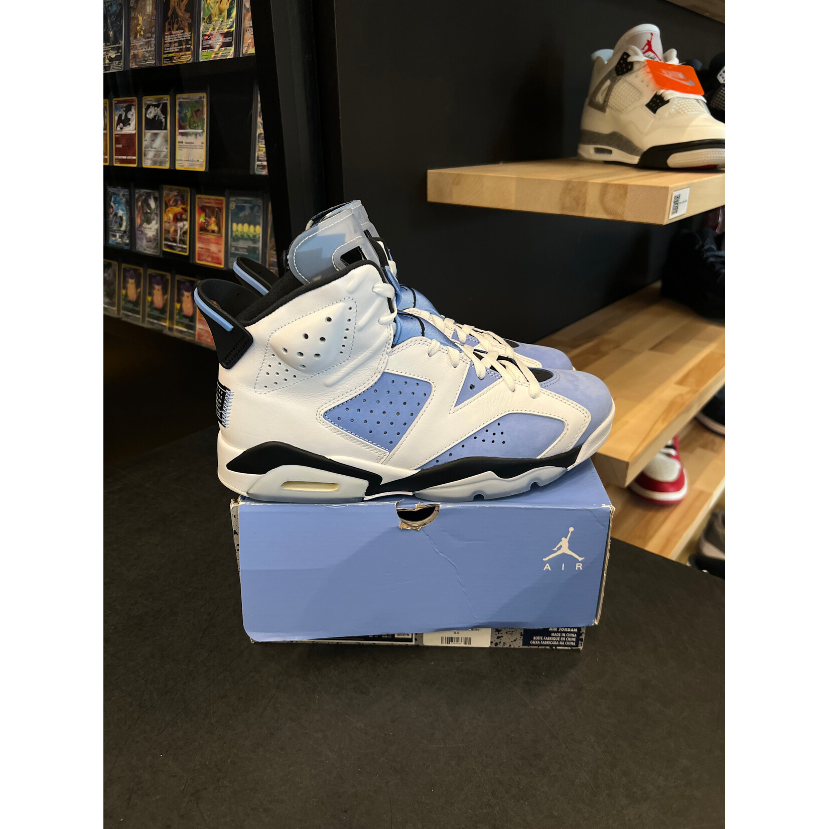 Jordan Jordan 6 Retro UNC White Size 9.5, PREOWNED