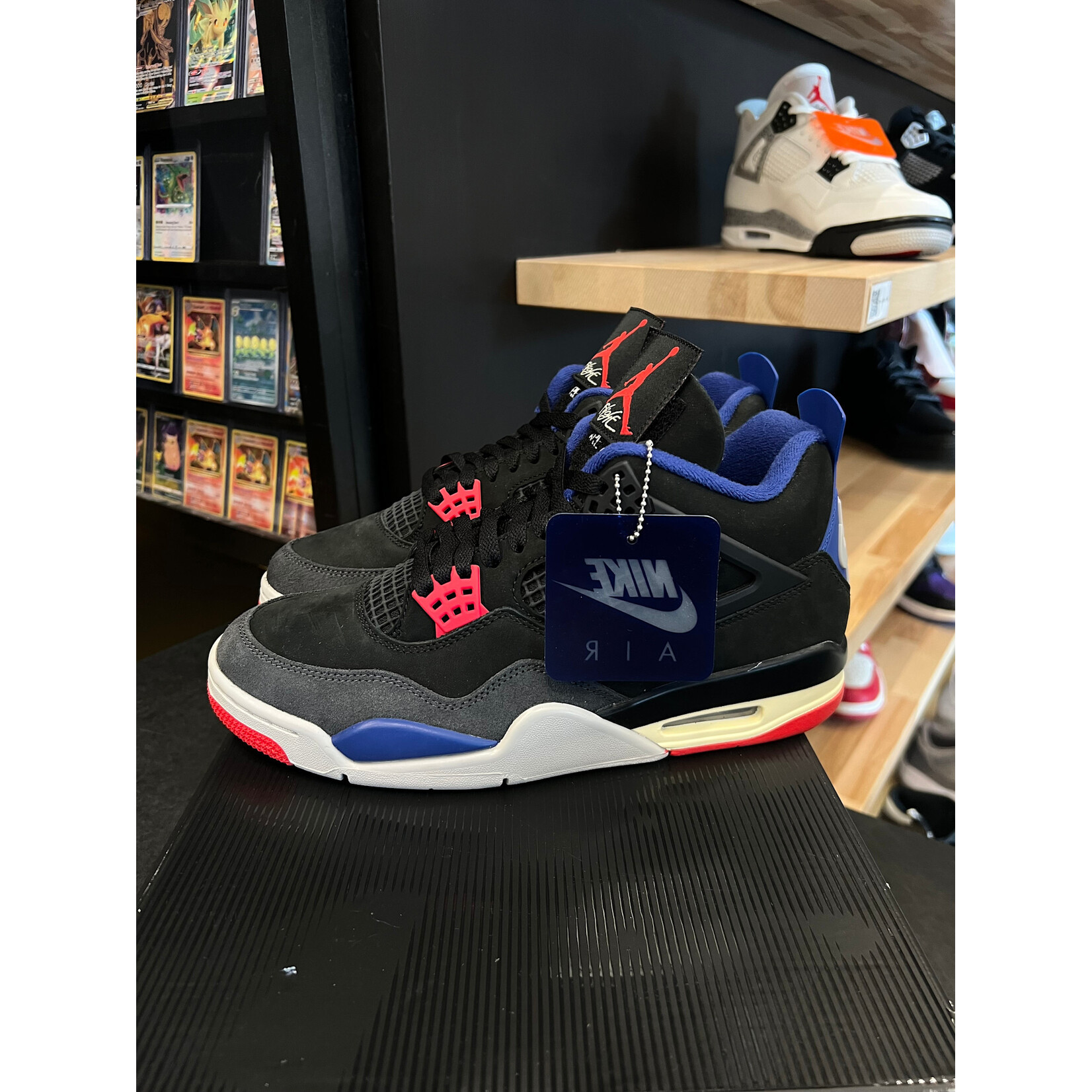 Jordan Jordan 4 Retro Rare Air (White Lettering) Size 9.5, PREOWNED