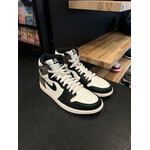 Jordan Jordan 1 Retro High Dark Mocha Size 9, PREOWNED