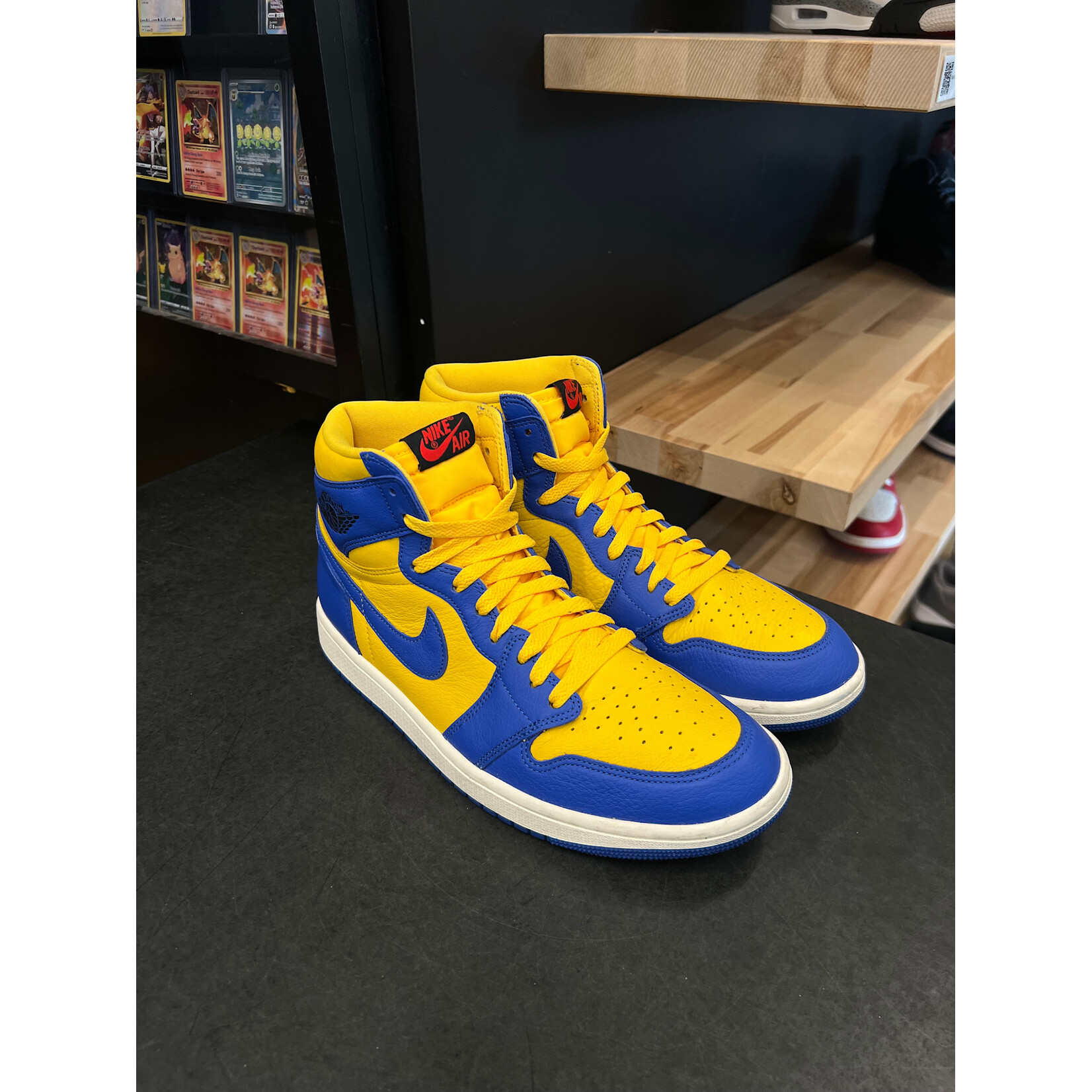 Jordan Jordan 1 Retro High OG Reverse Laney (Women's) Size 11W, PREOWNED