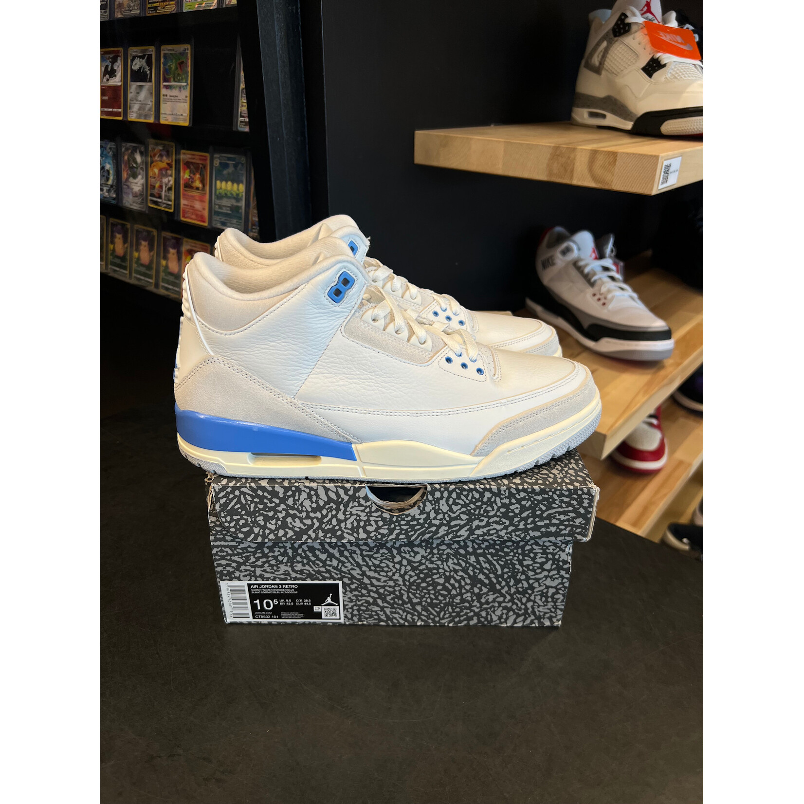Jordan Jordan 3 Retro Lucky Shorts Size 10.5, PREOWNED