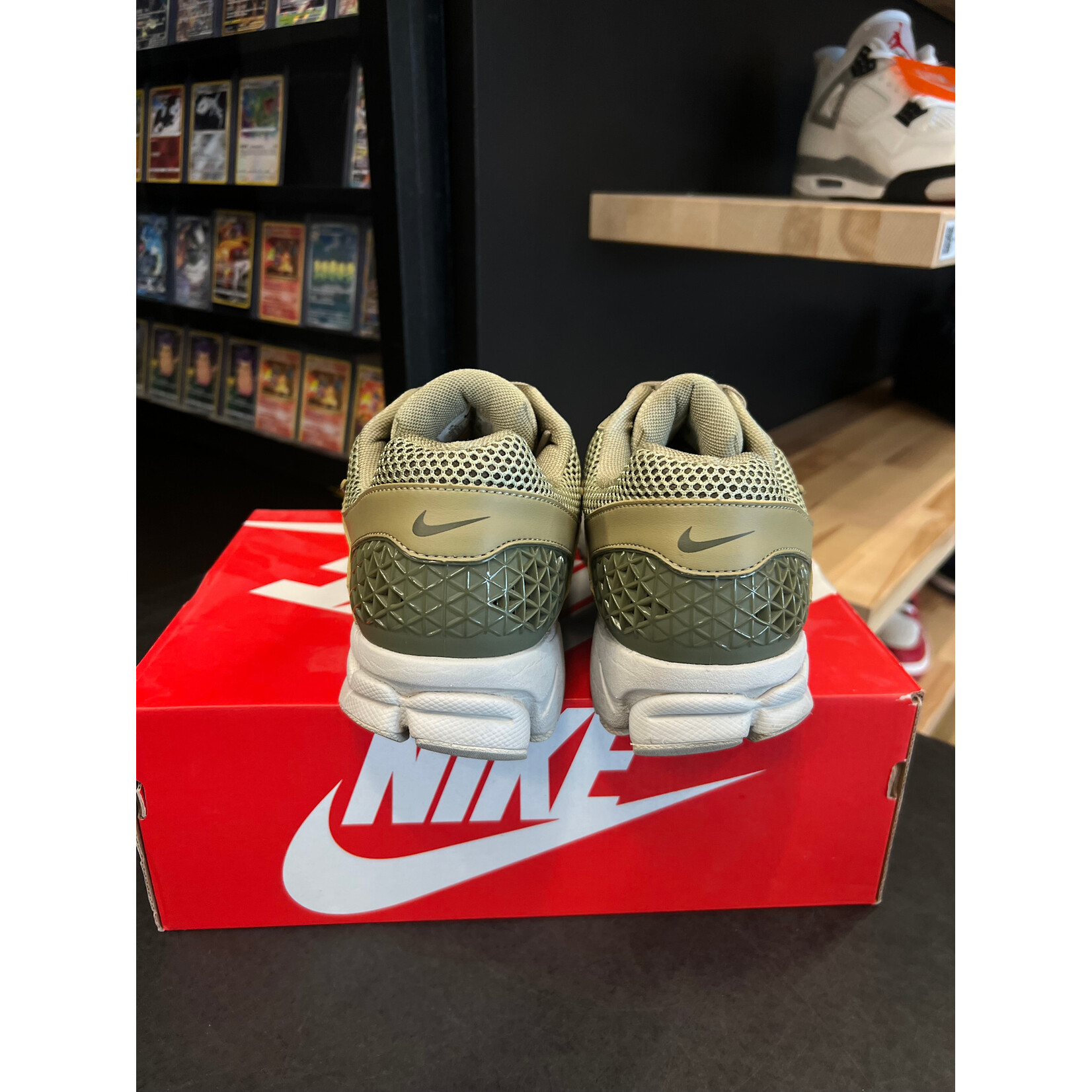Nike Nike Zoom Vomero 5 Neutral Olive Size 10.5, PREOWNED