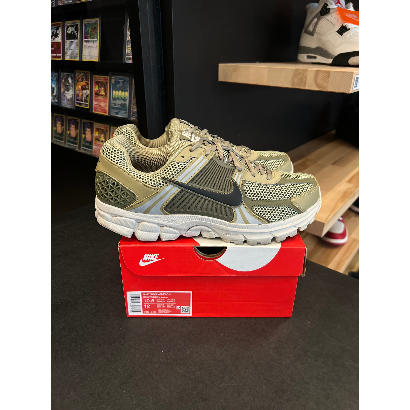 Nike Nike Zoom Vomero 5 Neutral Olive Size 10.5, PREOWNED