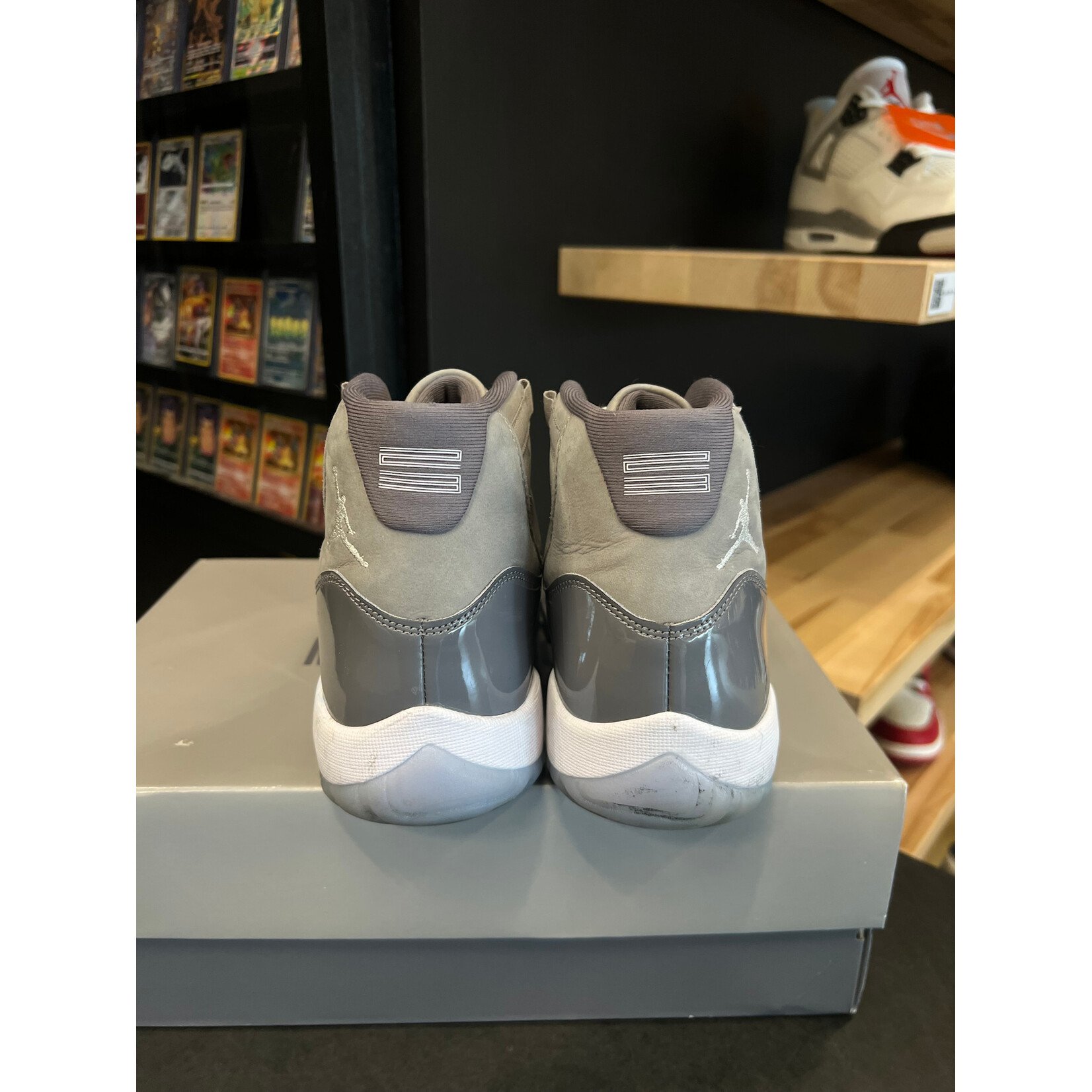 Jordan Jordan 11 Retro Cool Grey (2021) Size 8, PREOWNED