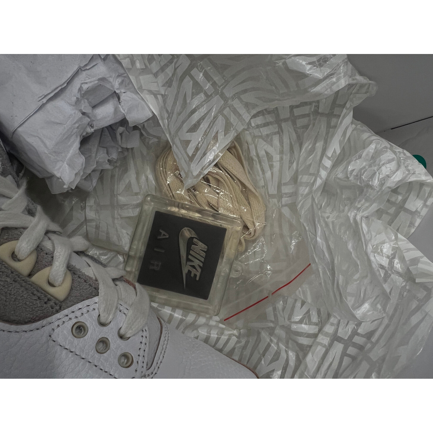 Jordan Jordan 3 Retro SP A Ma Maniére (Women's) Size 9.5W, PREOWNED
