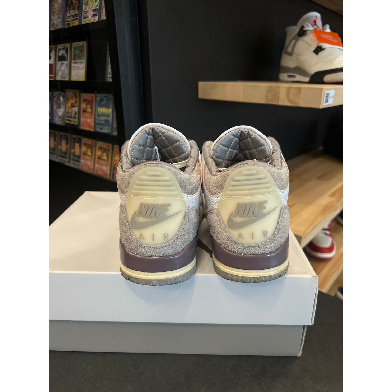 Jordan Jordan 3 Retro SP A Ma Maniére (Women's) Size 9.5W, PREOWNED
