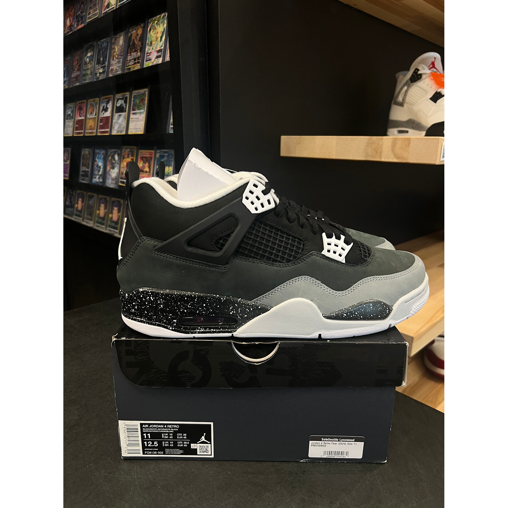 Jordan Jordan 4 Retro Fear (2024) Size 11, PREOWNED
