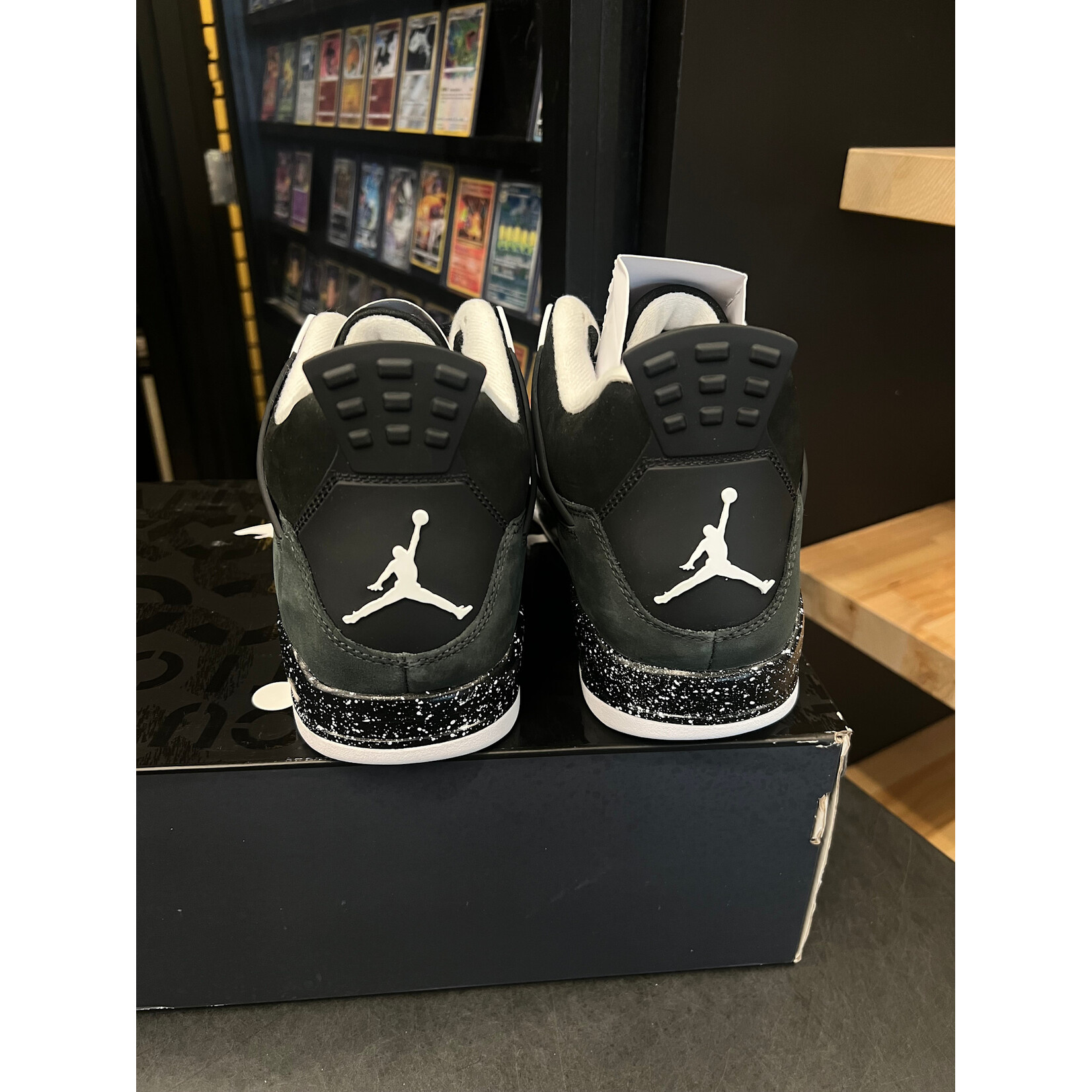 Jordan Jordan 4 Retro Fear (2024) Size 11, PREOWNED