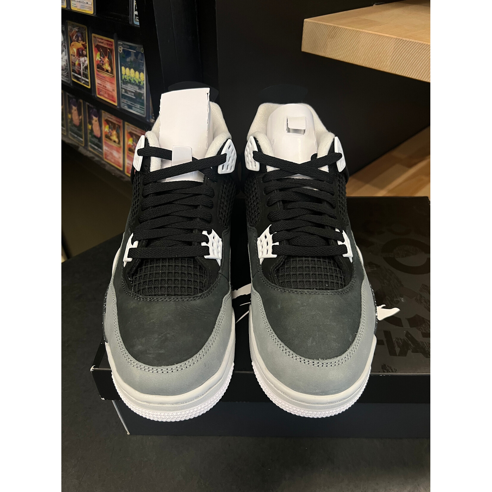 Jordan Jordan 4 Retro Fear (2024) Size 11, PREOWNED