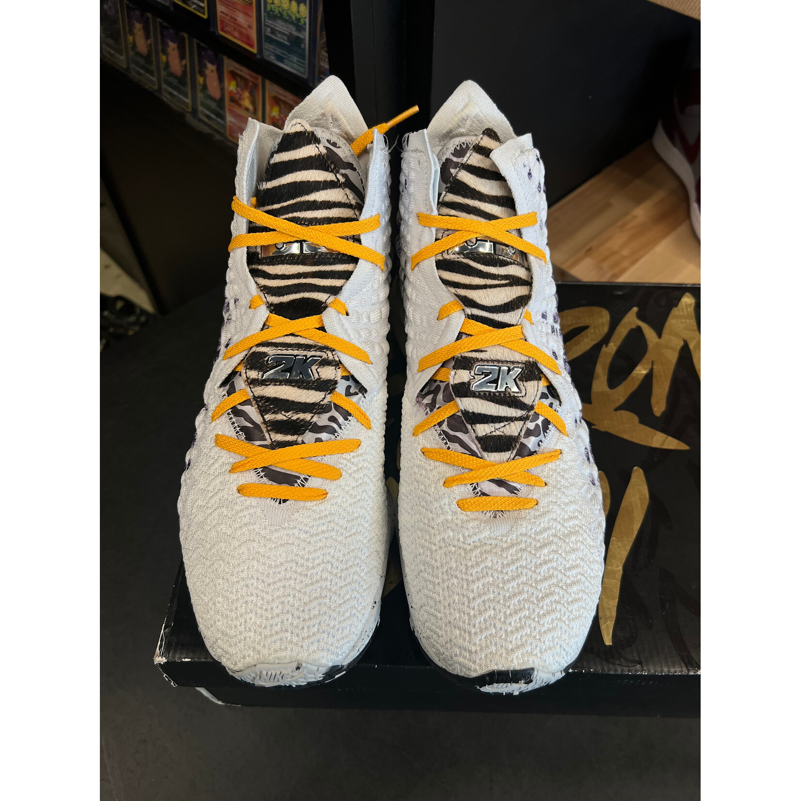 Nike Nike LeBron 17 Bron 2K Playoffs Size 12, PREOWNED