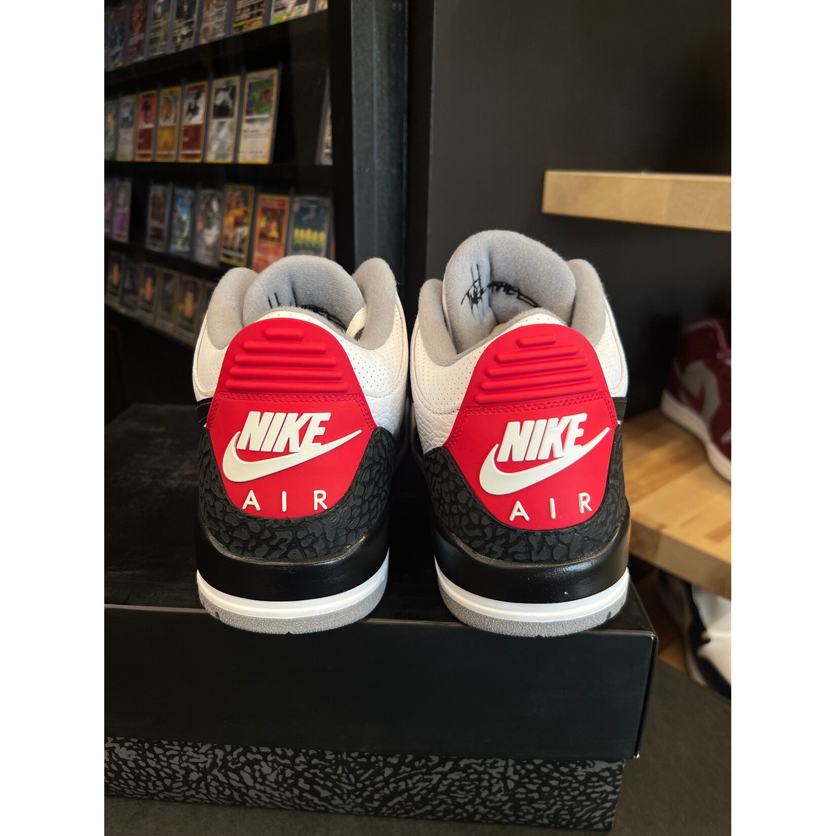 Jordan Jordan 3 Retro Tinker Hatfield Size 11, PREOWNED