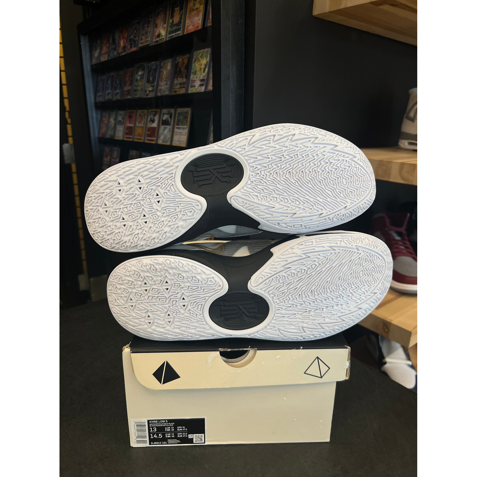 Nike Nike Kyrie Low 5 White Gold Size 13, PREOWNED