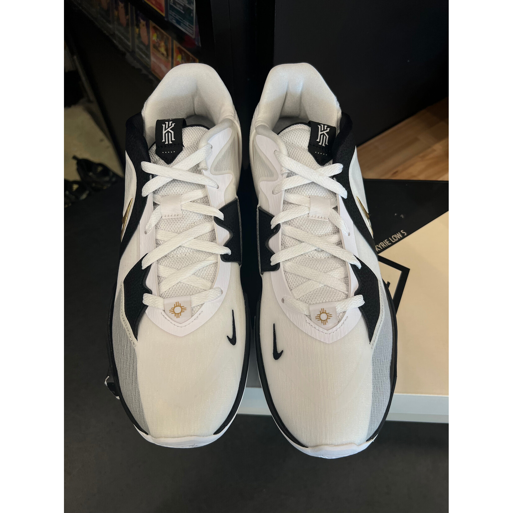 Nike Nike Kyrie Low 5 White Gold Size 13, PREOWNED