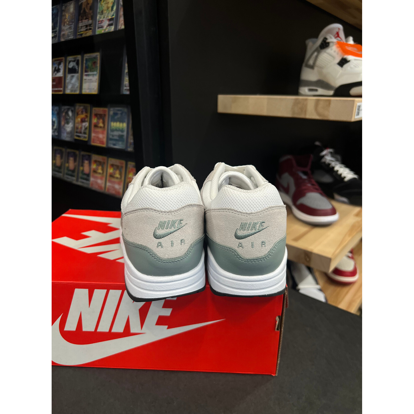 Nike Nike Air Max 1 White Mica Green Size 11, PREOWNED