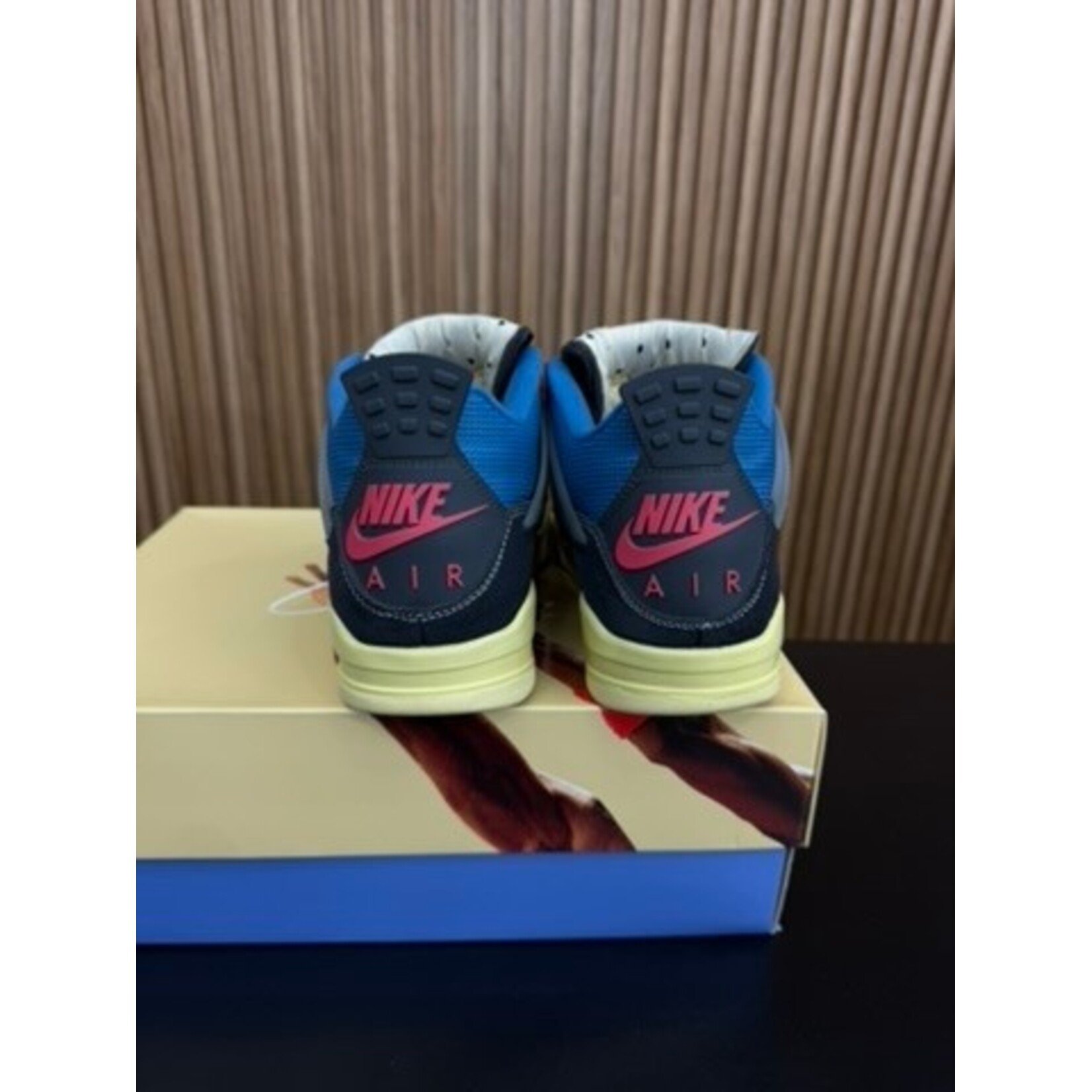 Jordan Jordan 4 Retro Union Off Noir Size 10, PREOWNED