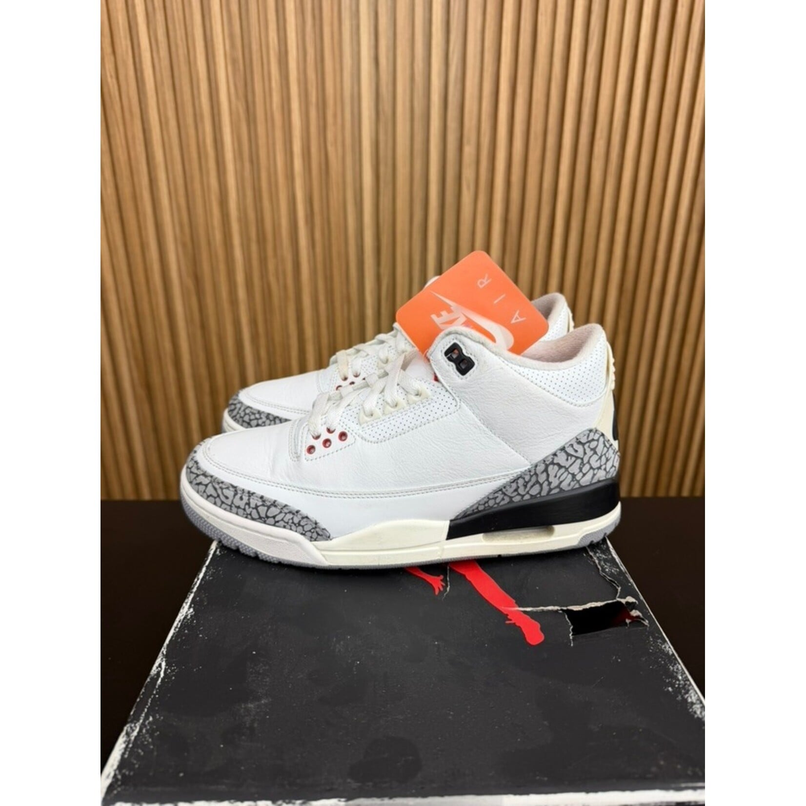 Jordan Jordan 3 Retro White Cement Reimagined Size 8.5, PREOWNED