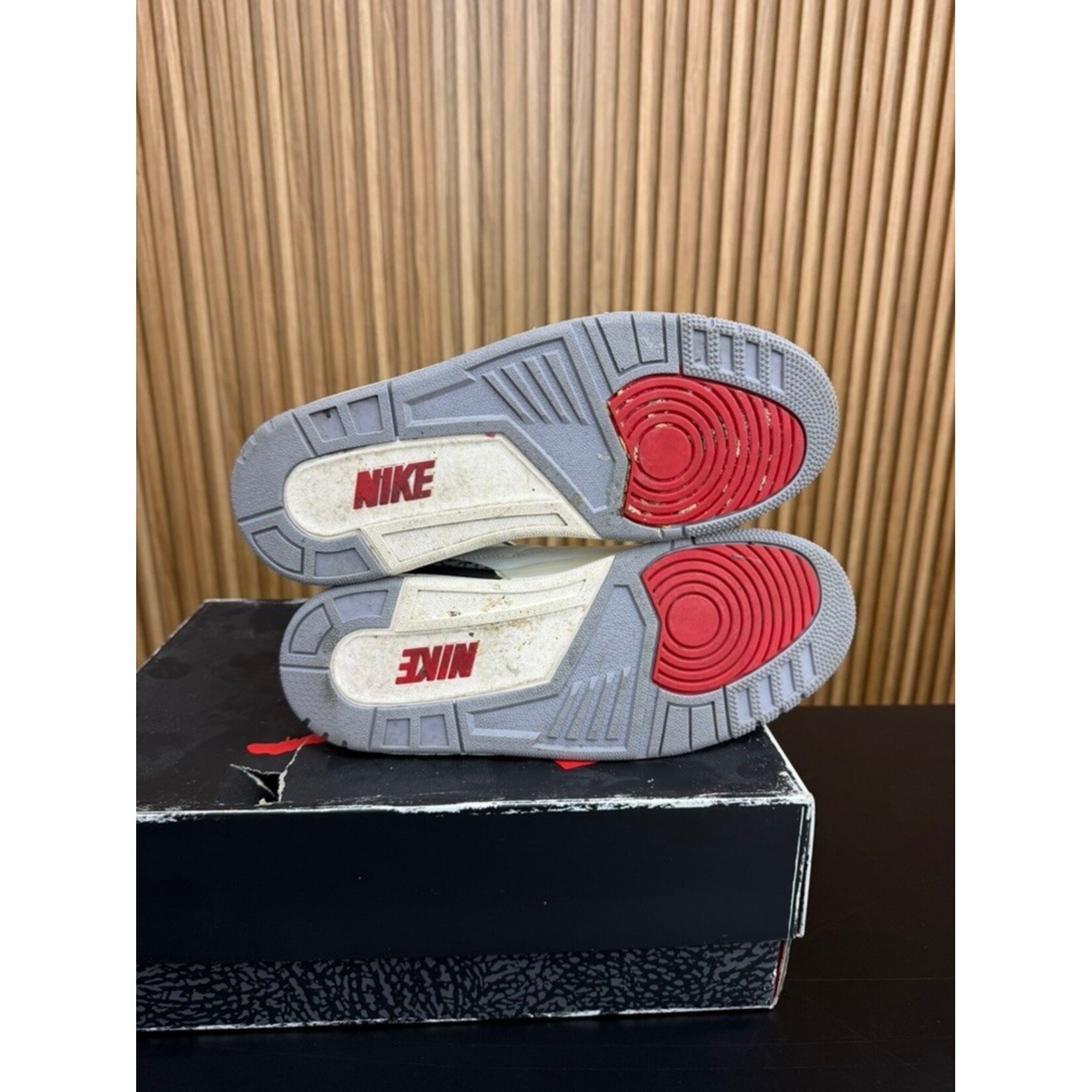 Jordan Jordan 3 Retro White Cement Reimagined Size 8.5, PREOWNED