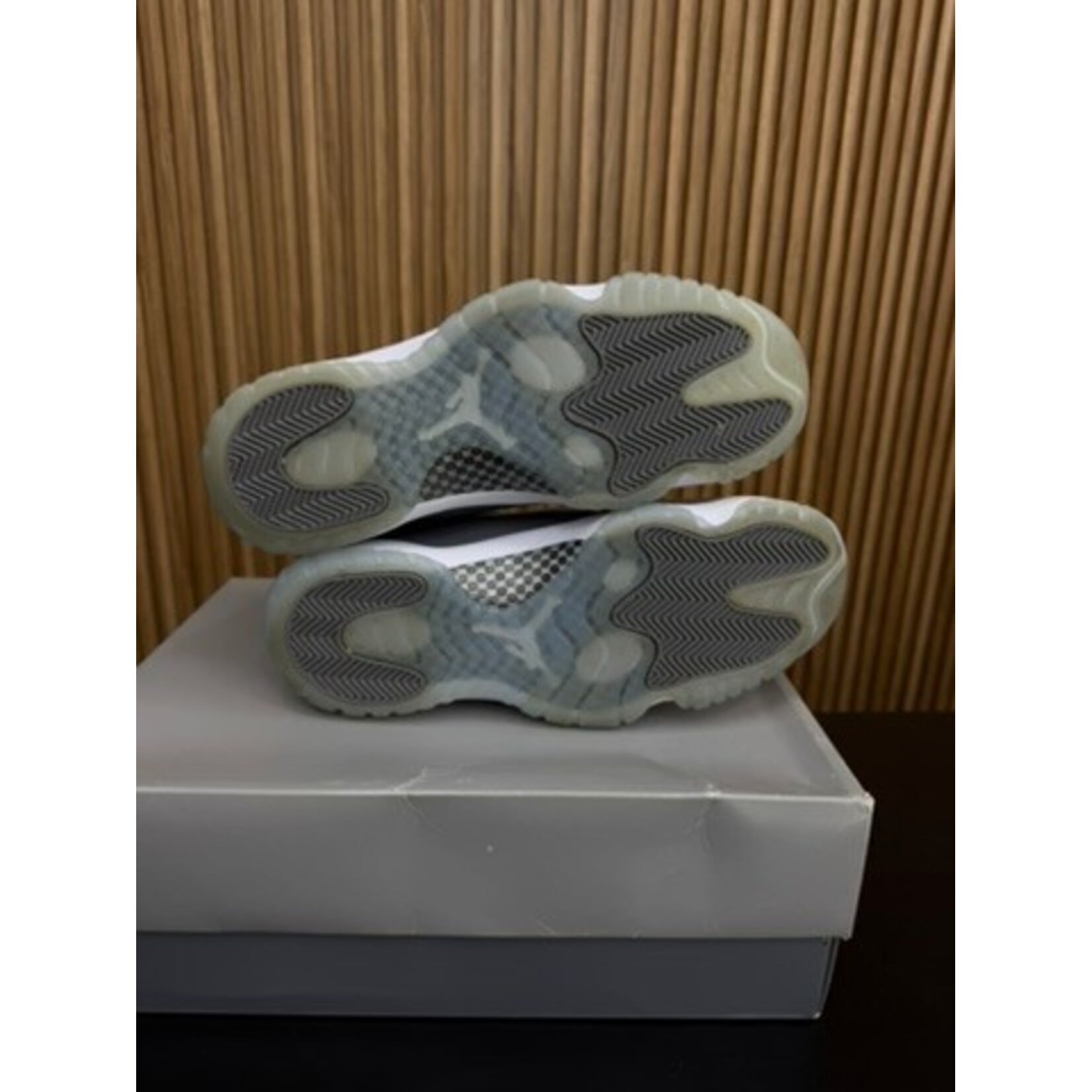Jordan Jordan 11 Retro Cool Grey (2021) Size 10, PREOWNED