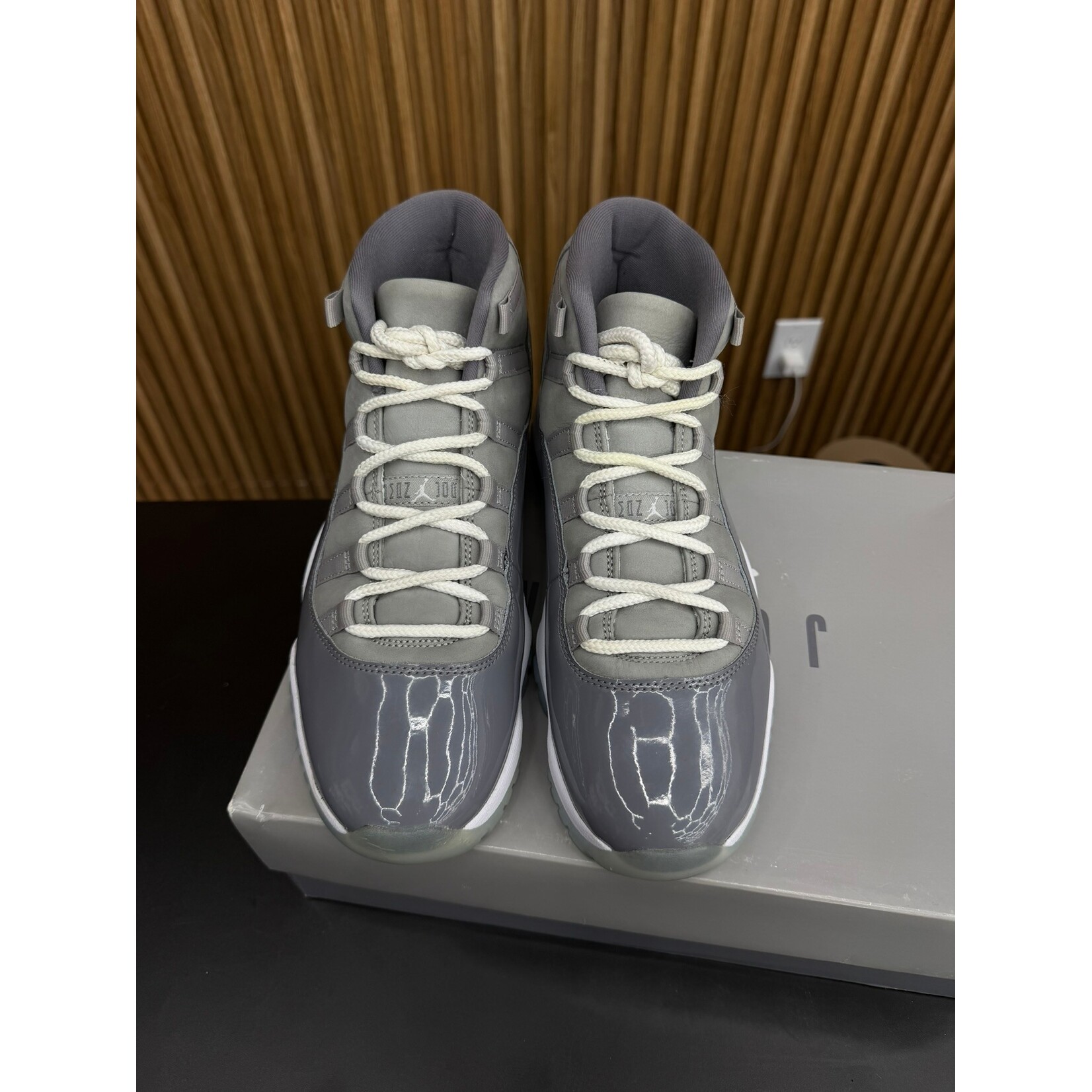 Jordan Jordan 11 Retro Cool Grey (2021) Size 10, PREOWNED