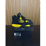 Jordan Jordan 4 Retro Thunder (2023) Size 9, PREOWNED