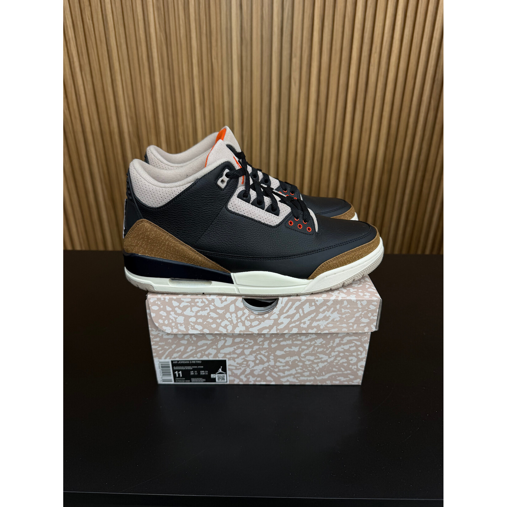 Jordan Jordan 3 Retro Desert Elephant Size 11, PREOWNED