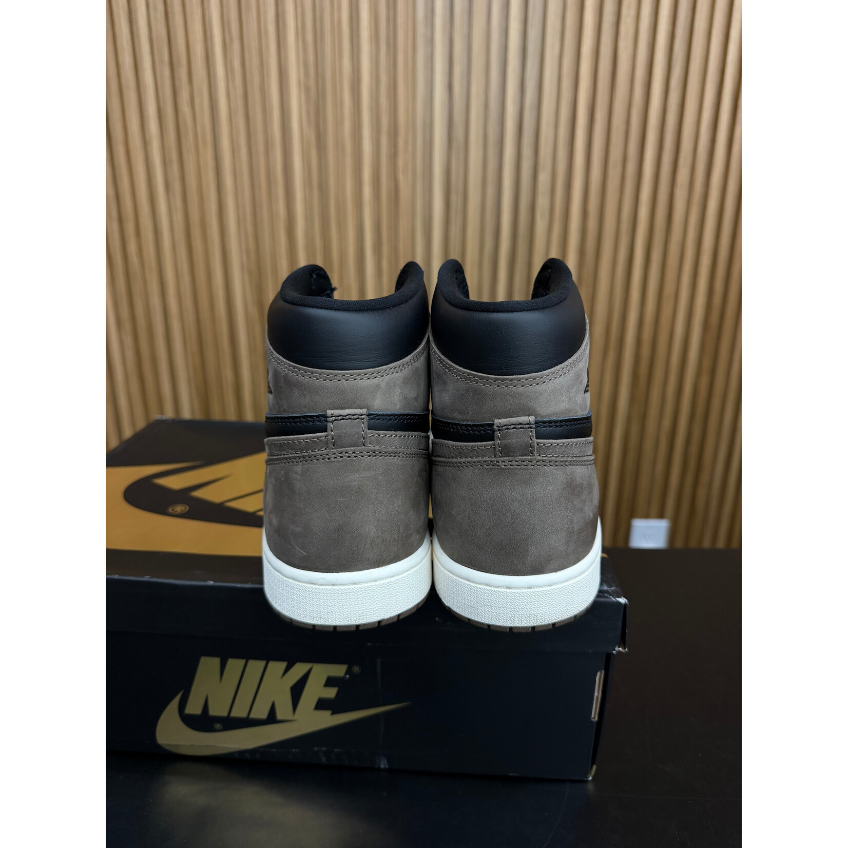Jordan Jordan 1 Retro High OG Palomino Size 11.5, PREOWNED
