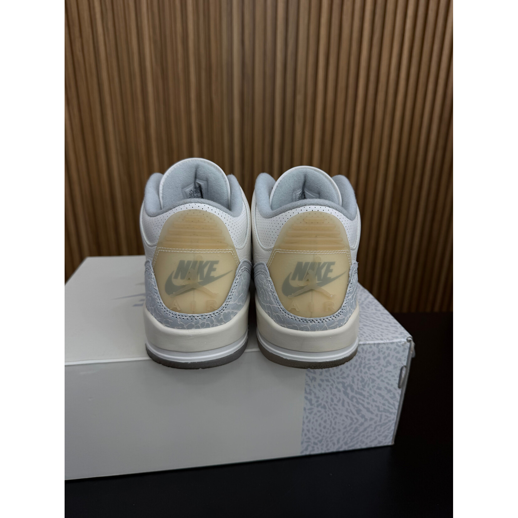 Jordan Jordan 3 Retro Craft Ivory Size 11.5, PREOWNED