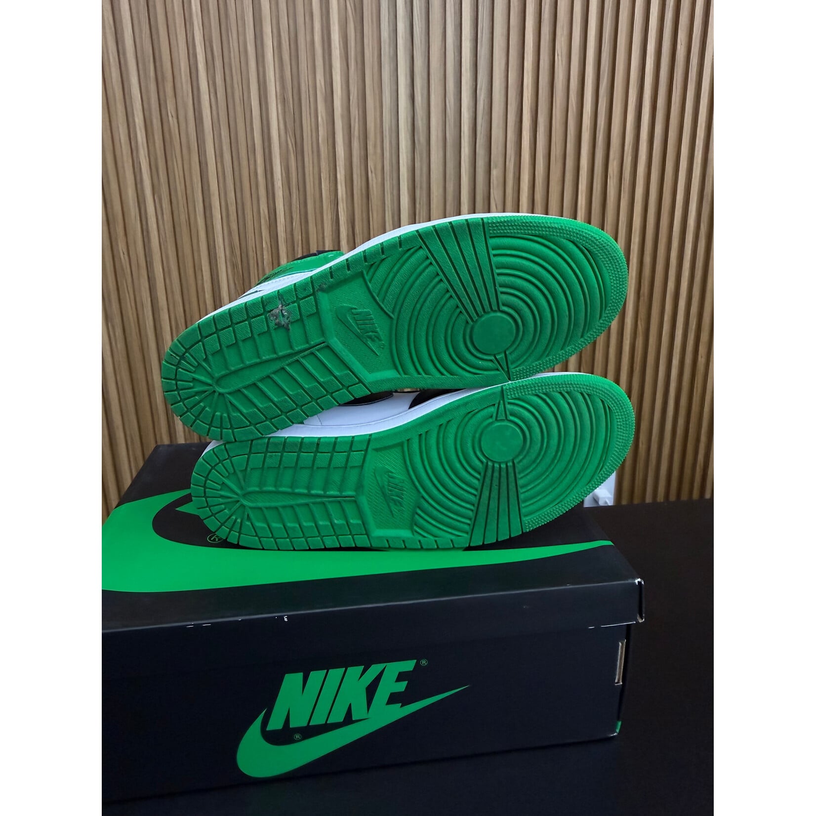 Jordan Jordan 1 Retro High OG Lucky Green Size 11.5, PREOWNED