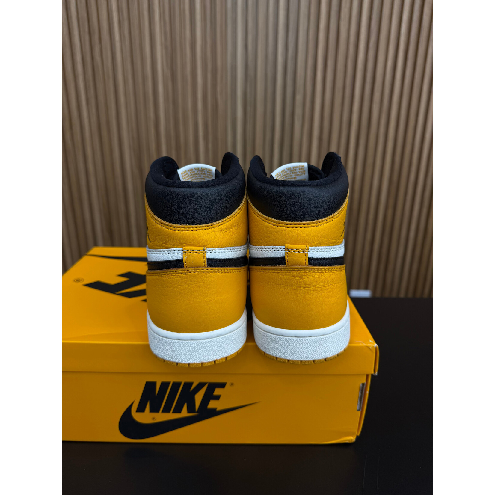 Jordan Jordan 1 Retro High OG Taxi Size 11.5, PREOWNED