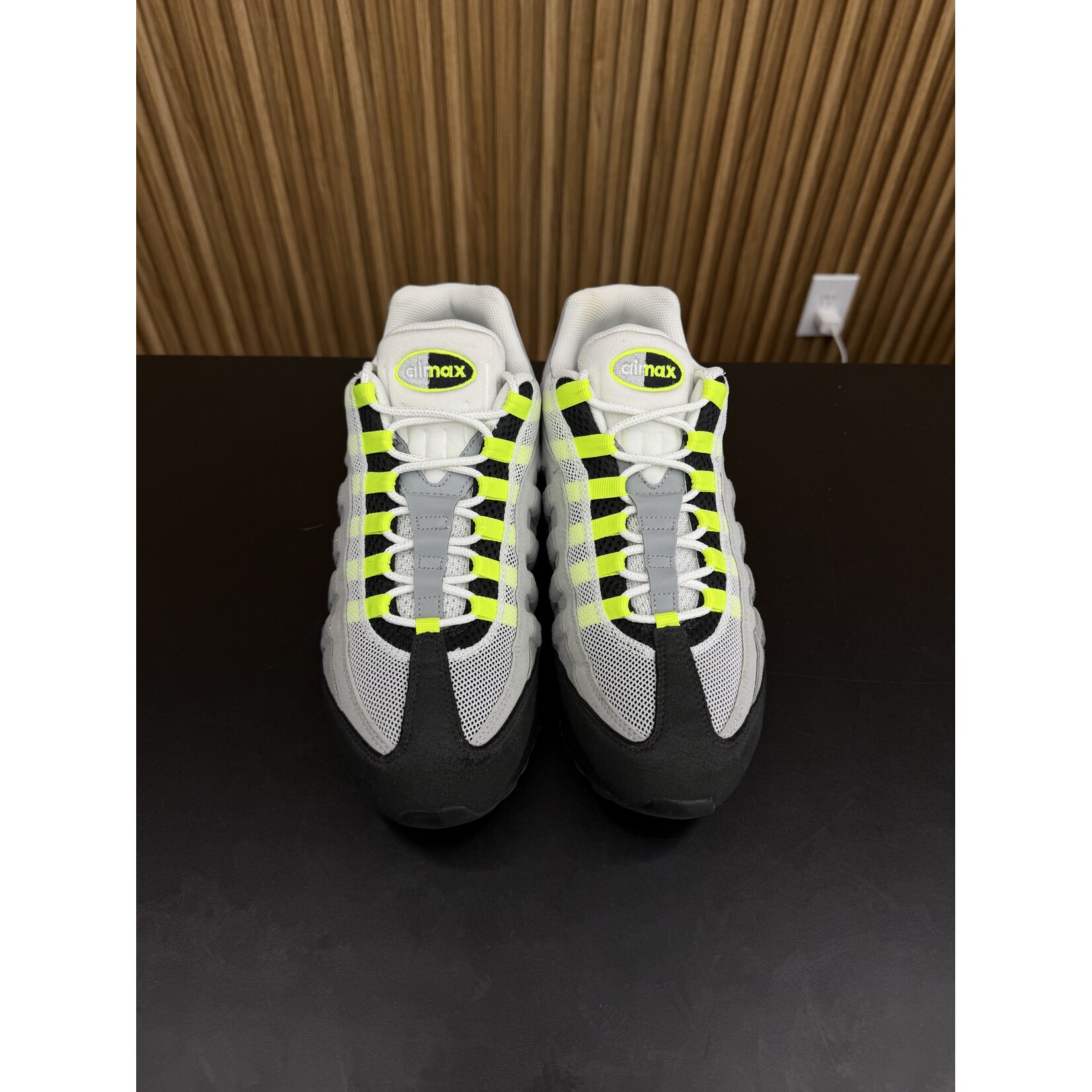 Nike Nike Air Max 95 OG Neon (2008/2010) Size 10, PREOWNED NO BOX