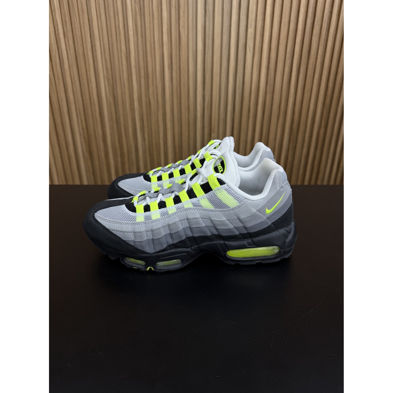 Nike Nike Air Max 95 OG Neon (2008/2010) Size 10, PREOWNED NO BOX