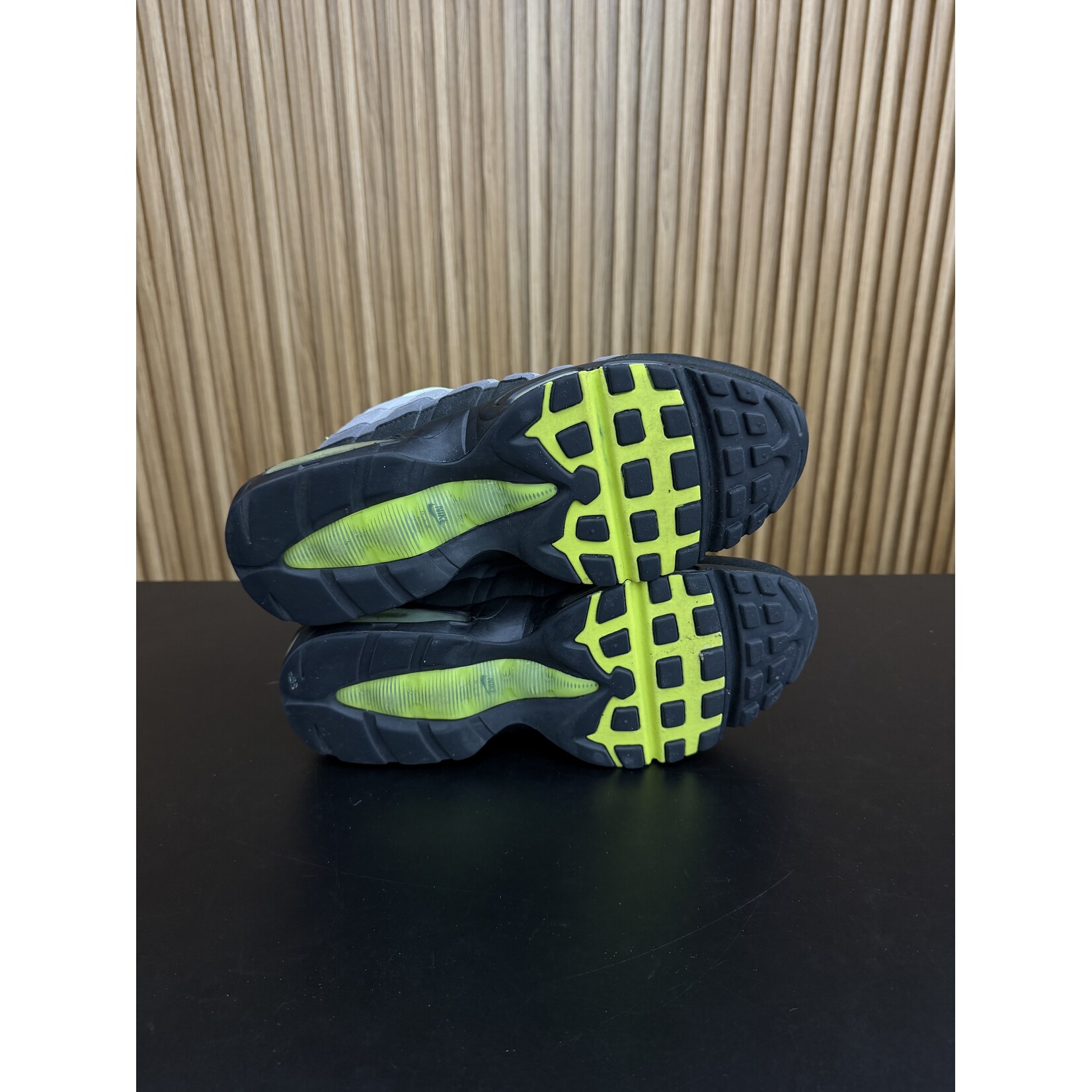 Nike Nike Air Max 95 OG Neon (2008/2010) Size 10, PREOWNED NO BOX