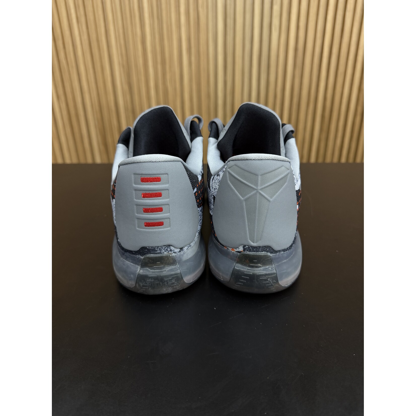 Nike Nike Kobe 10 Pain Size 13, PREOWNED SAMPLE TAG