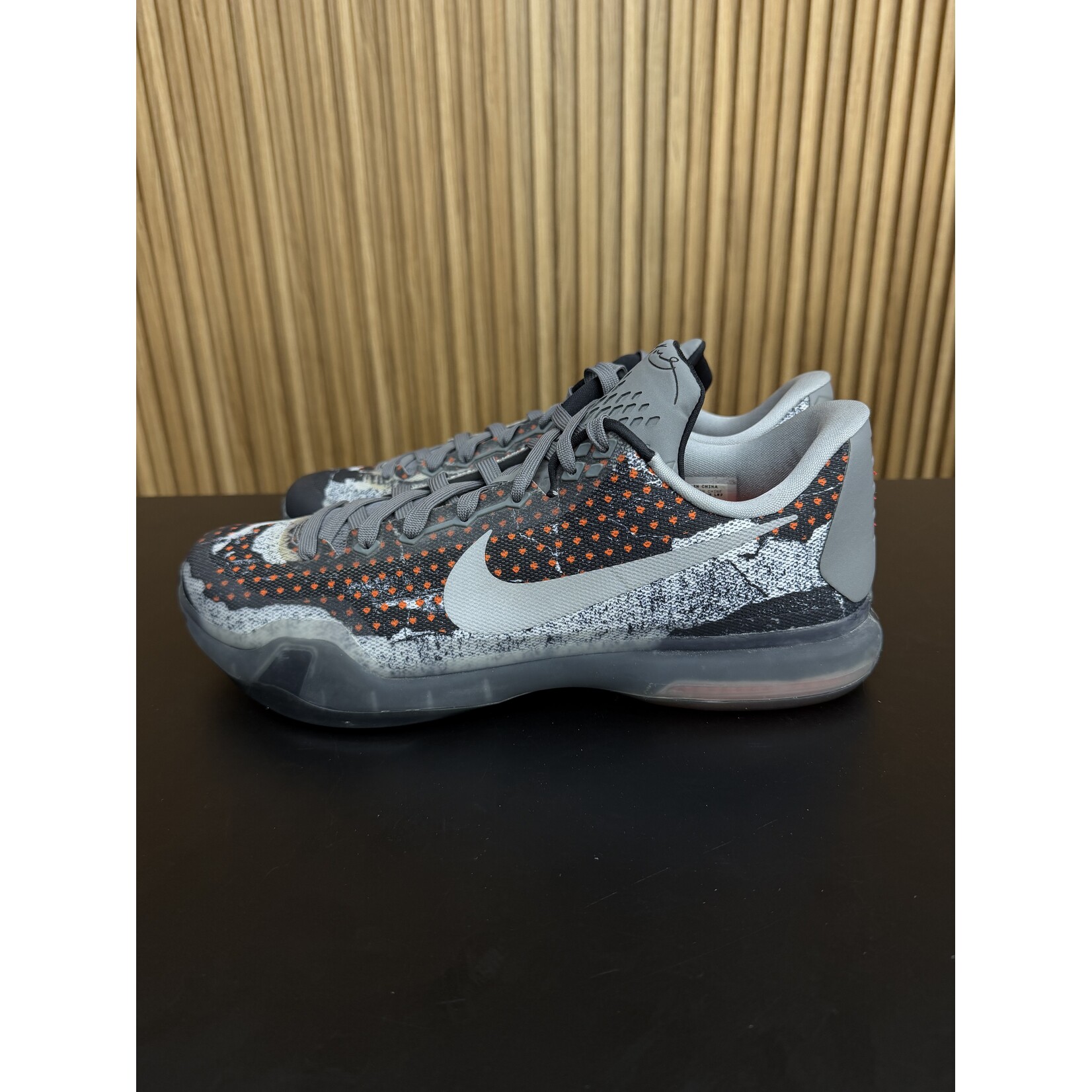 Nike Nike Kobe 10 Pain Size 13, PREOWNED SAMPLE TAG