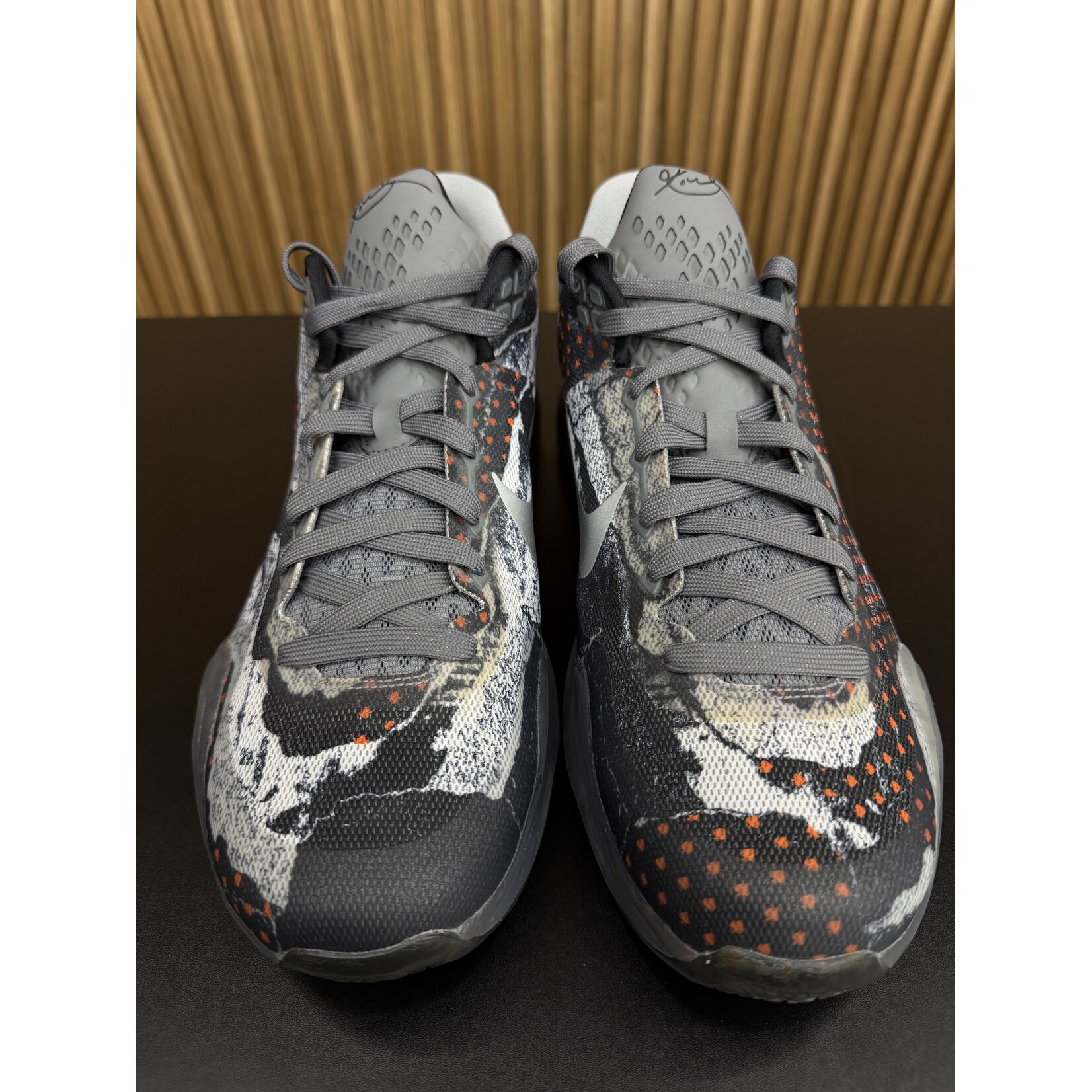 Nike Nike Kobe 10 Pain Size 13, PREOWNED SAMPLE TAG