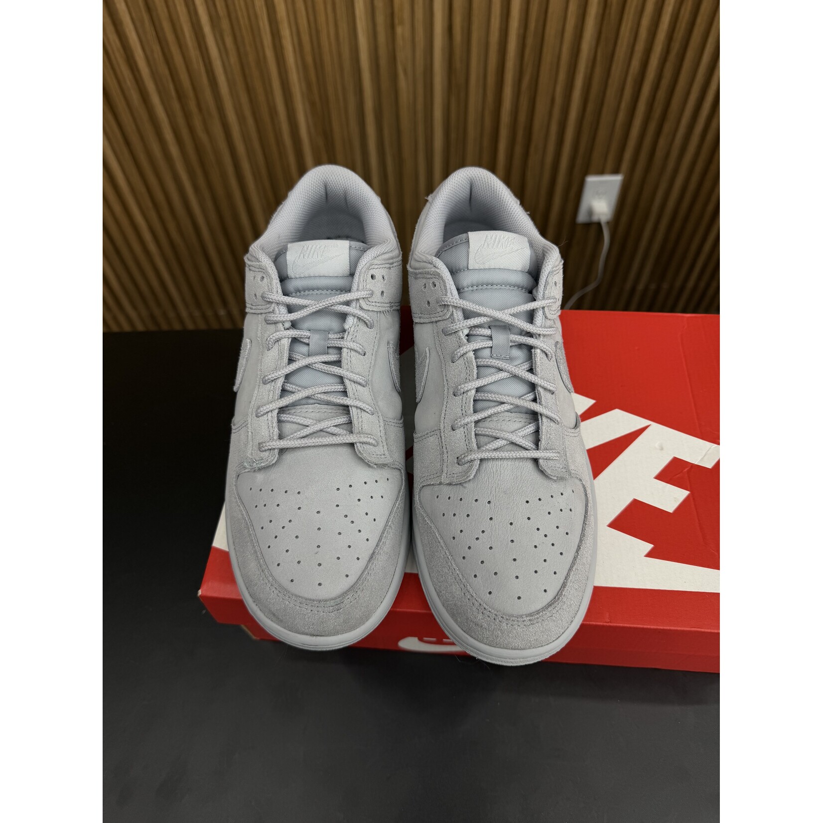 Nike Nike Dunk Low SE Wolf Grey Size 10.5, PREOWNED