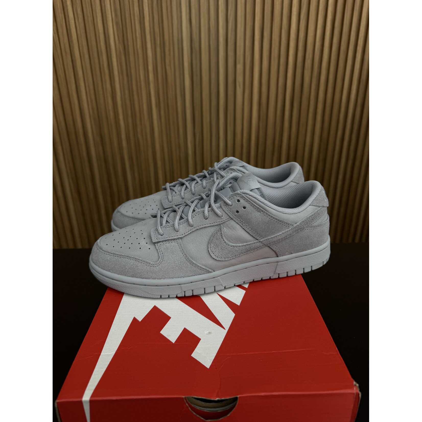 Nike Nike Dunk Low SE Wolf Grey Size 10.5, PREOWNED