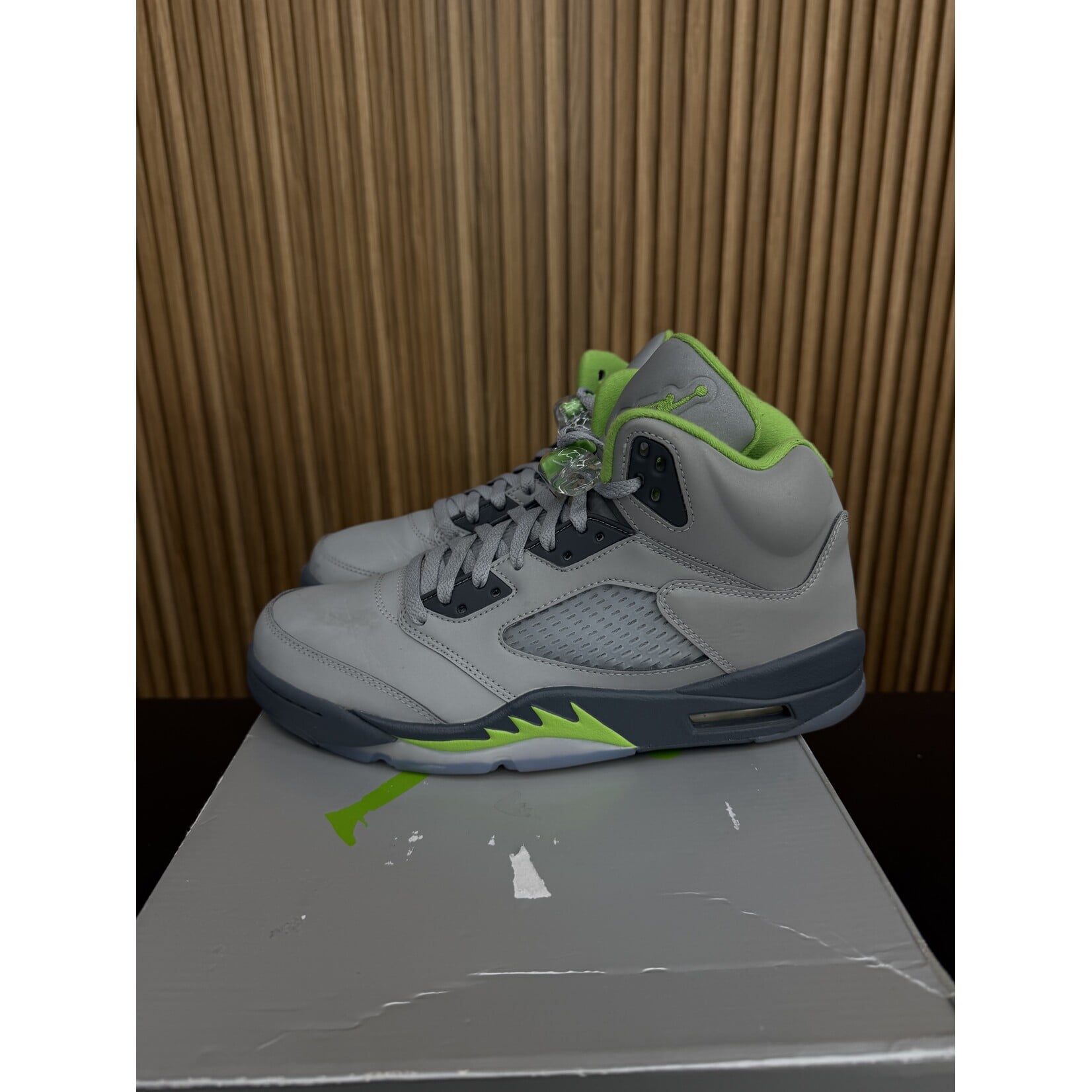 Jordan Jordan 5 Retro Green Bean (2022) Size 10, PREOWNED