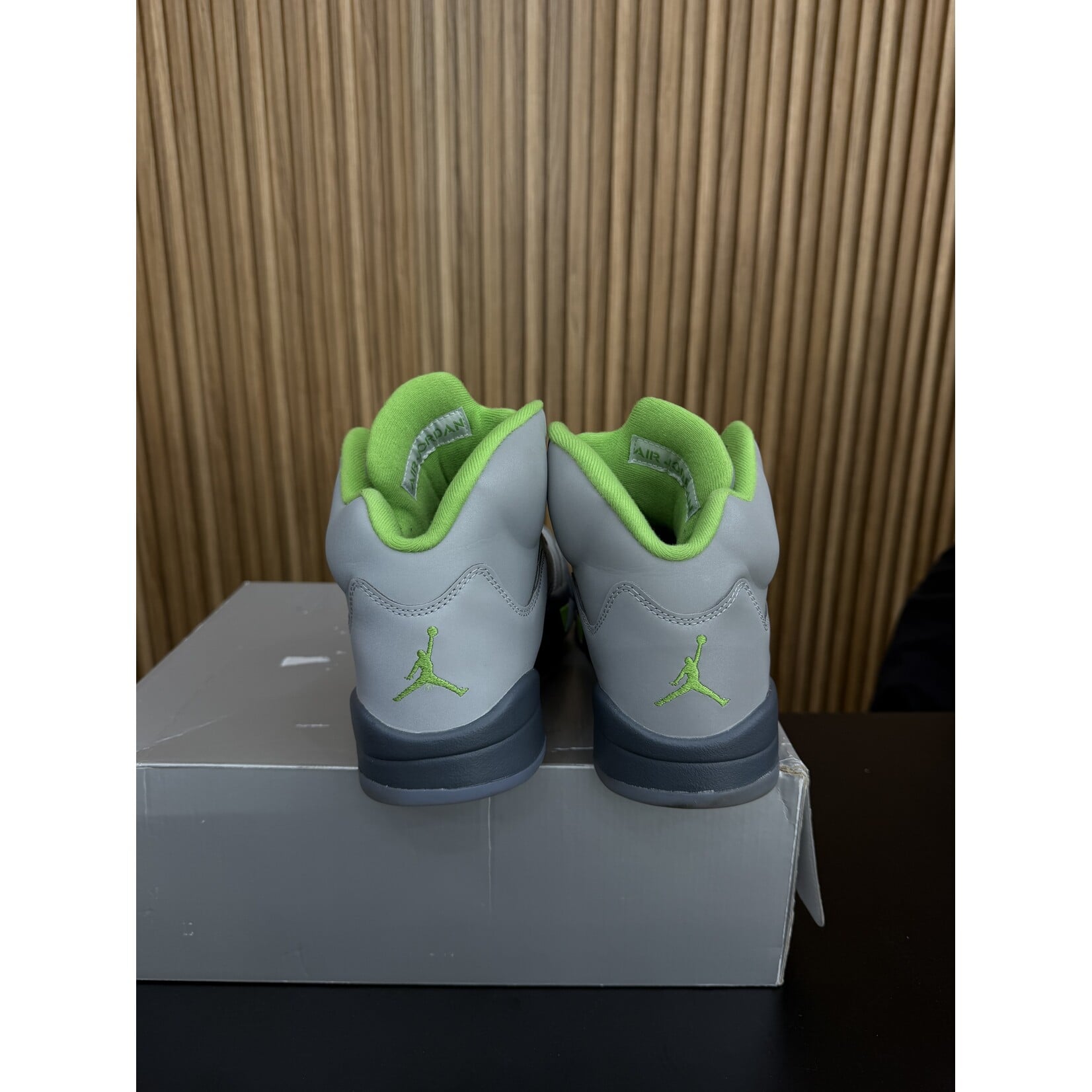 Jordan Jordan 5 Retro Green Bean (2022) Size 10, PREOWNED
