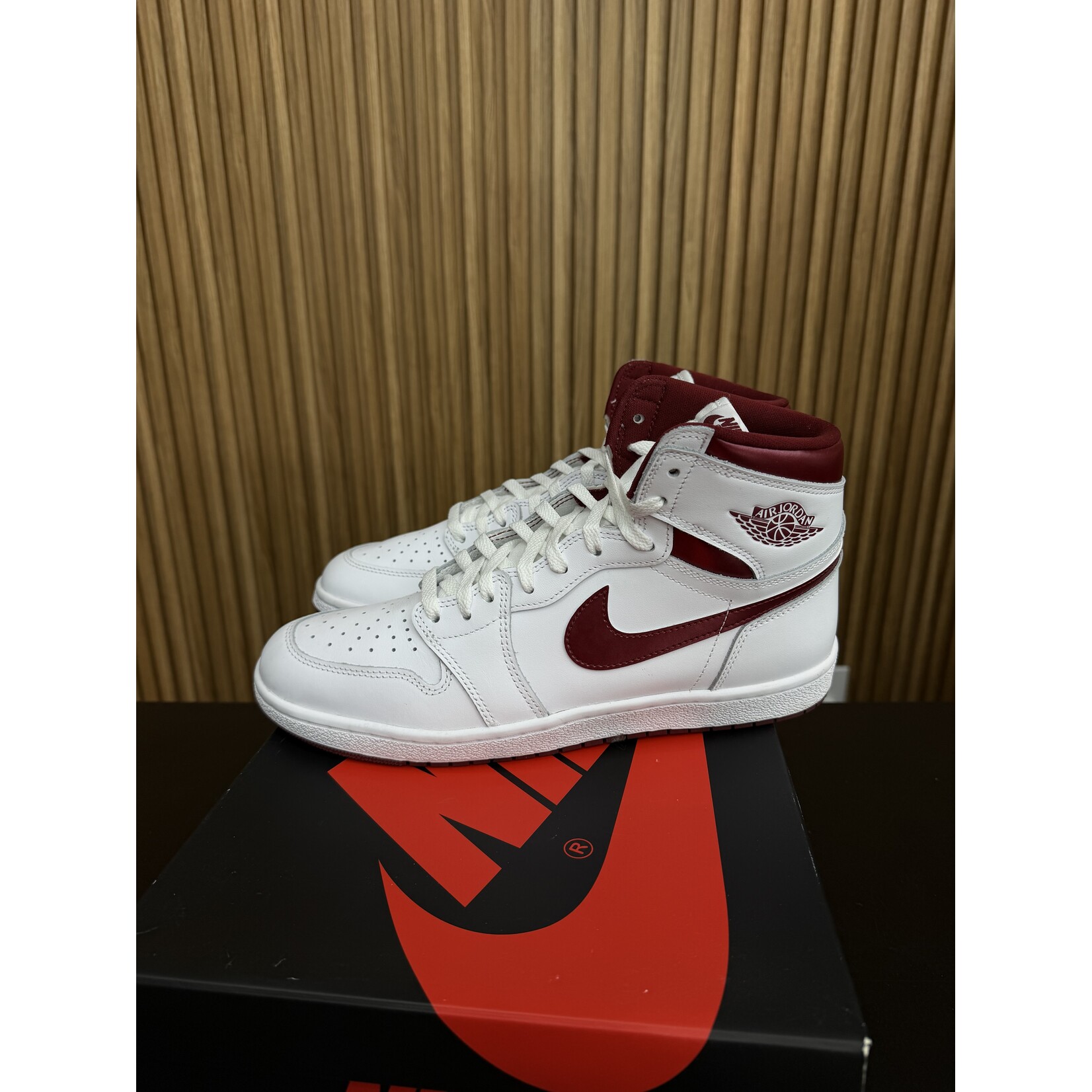Jordan Jordan 1 Retro High '85 OG Metallic Burgundy Size 12, PREOWNED