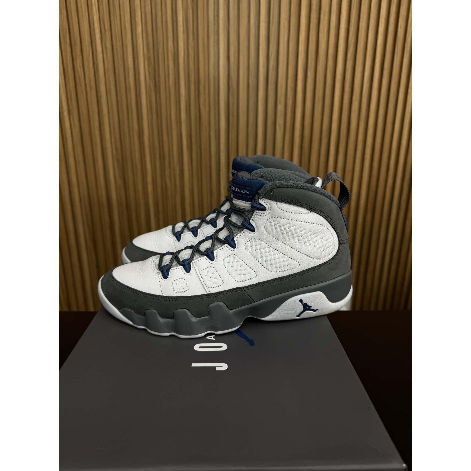 Jordan Jordan 9 Retro Flint Grey French Blue (2026) Size 9.5, PREOWNED