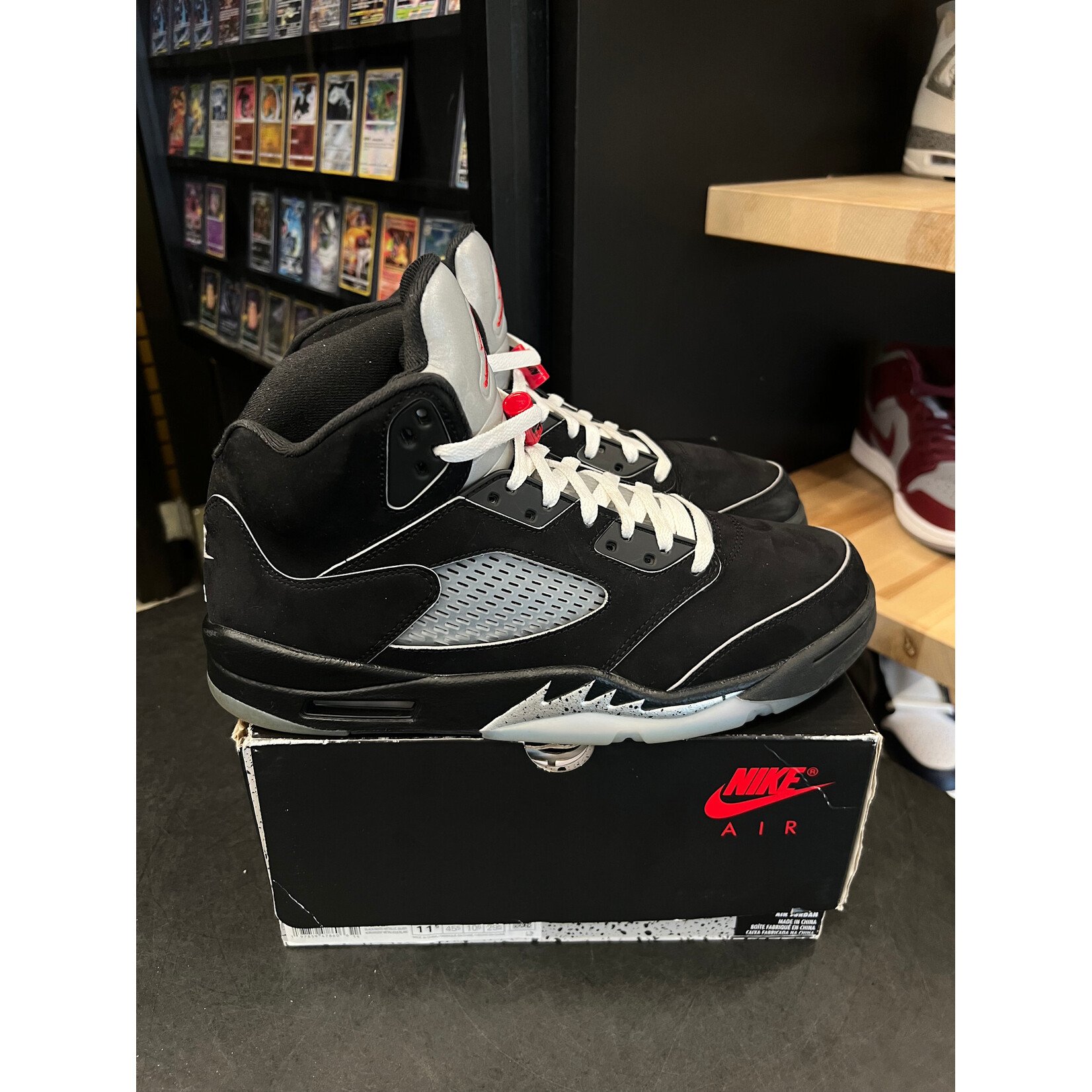 Jordan Jordan 5 Retro OG Black Metallic Reimagined Size 11.5, PREOWNED