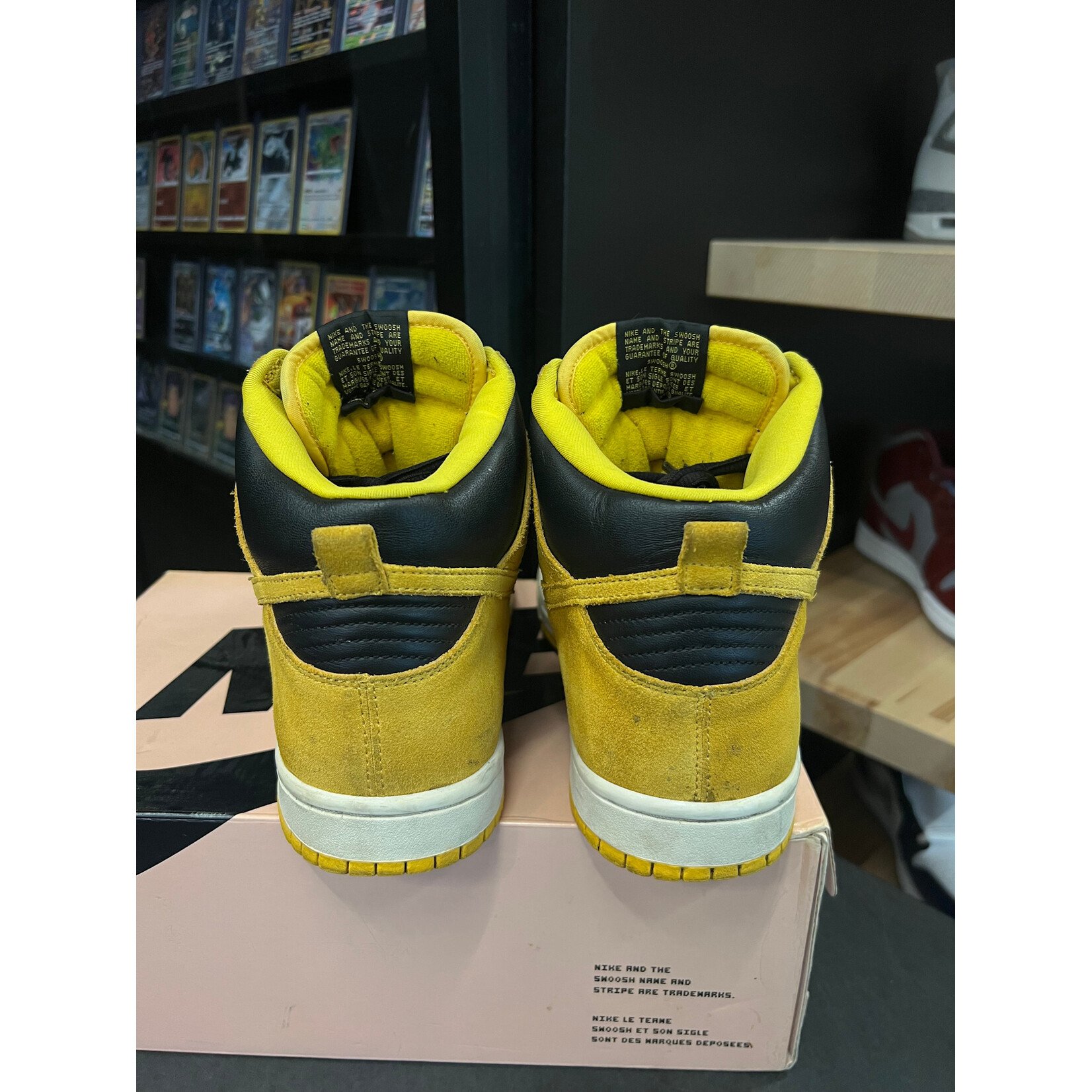 Nike Nike SB Dunk High Iowa Size 10, PREOWNED
