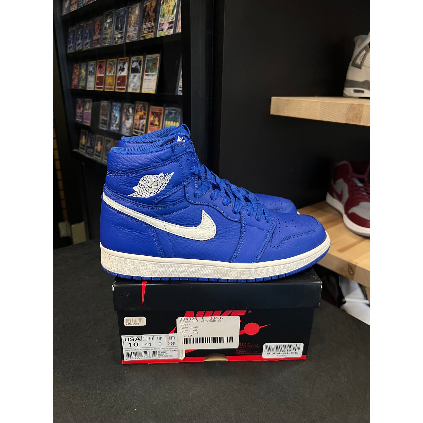 Jordan Jordan 1 Retro High Hyper Royal Size 10, PREOWNED