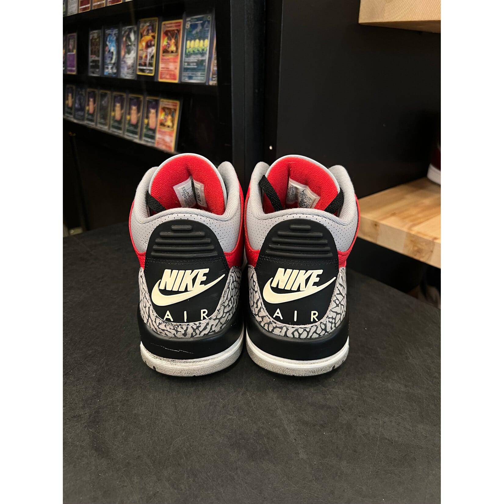 Jordan Jordan 3 Retro SE Unite Size 10, PREOWNED