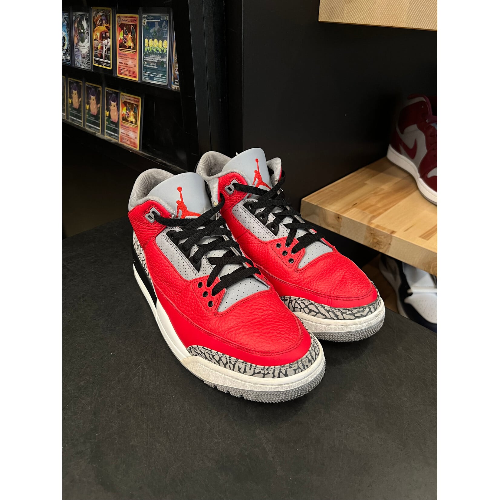 Jordan Jordan 3 Retro SE Unite Size 10, PREOWNED